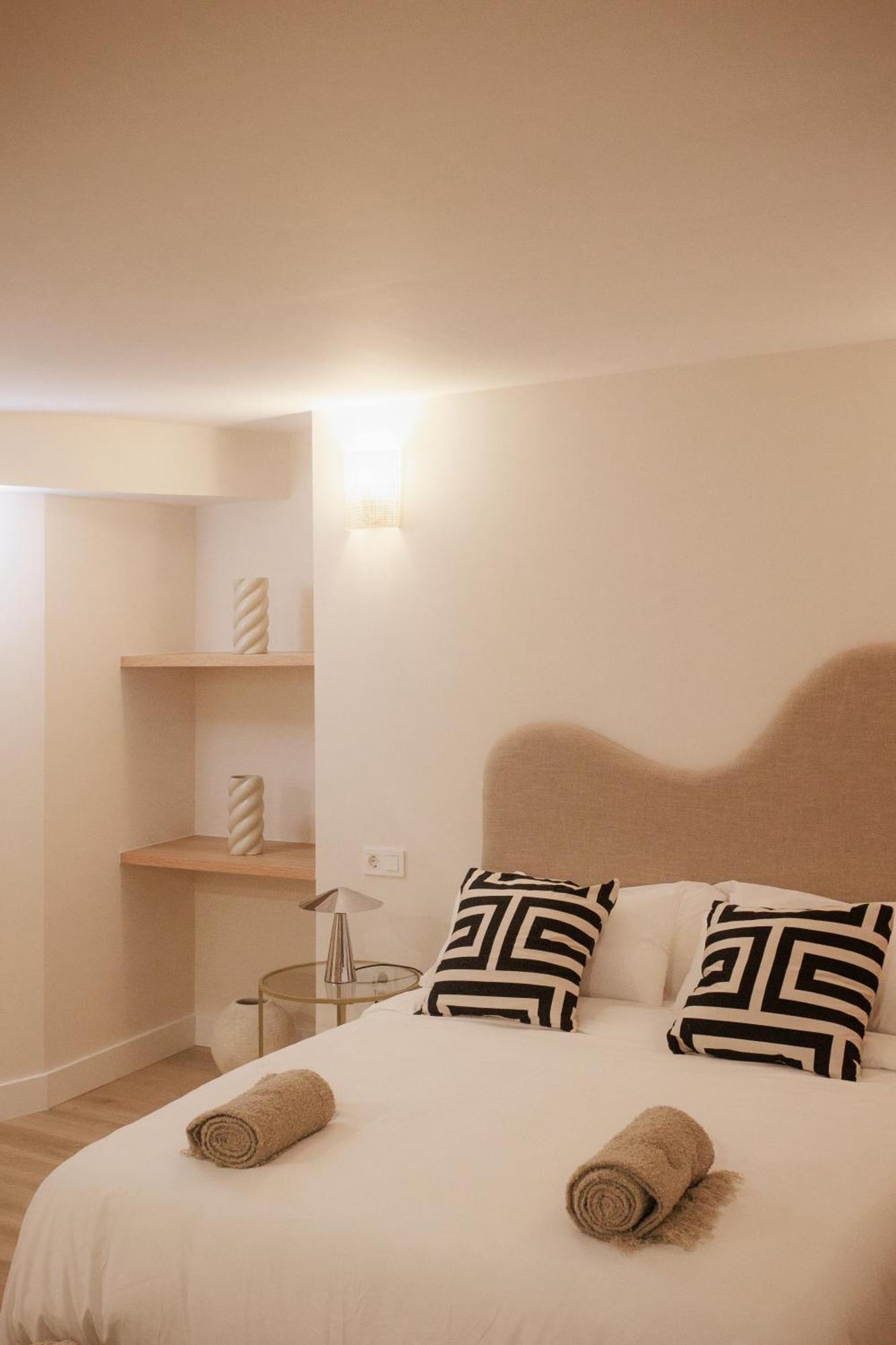 Apartamentos Cervantes Badajoz Buitenkant foto